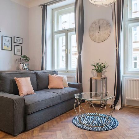 Kent Ridge Loft Apartment Прага Екстериор снимка