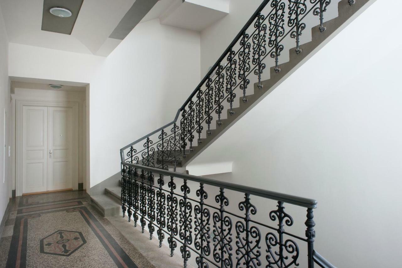 Kent Ridge Loft Apartment Прага Екстериор снимка