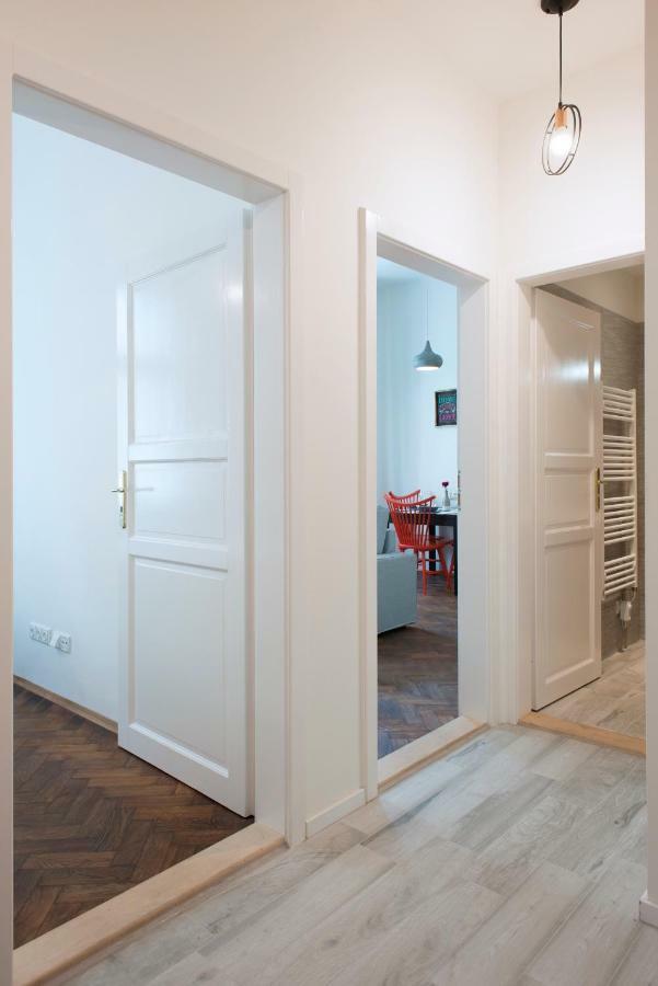 Kent Ridge Loft Apartment Прага Екстериор снимка